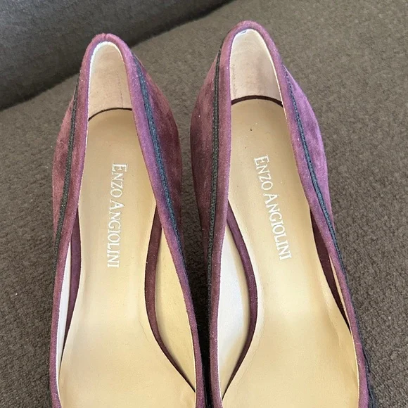 Knew without box suede Enzo Angiolini Purple Heels with Black Detailing size 6 - Picture 3 of 7